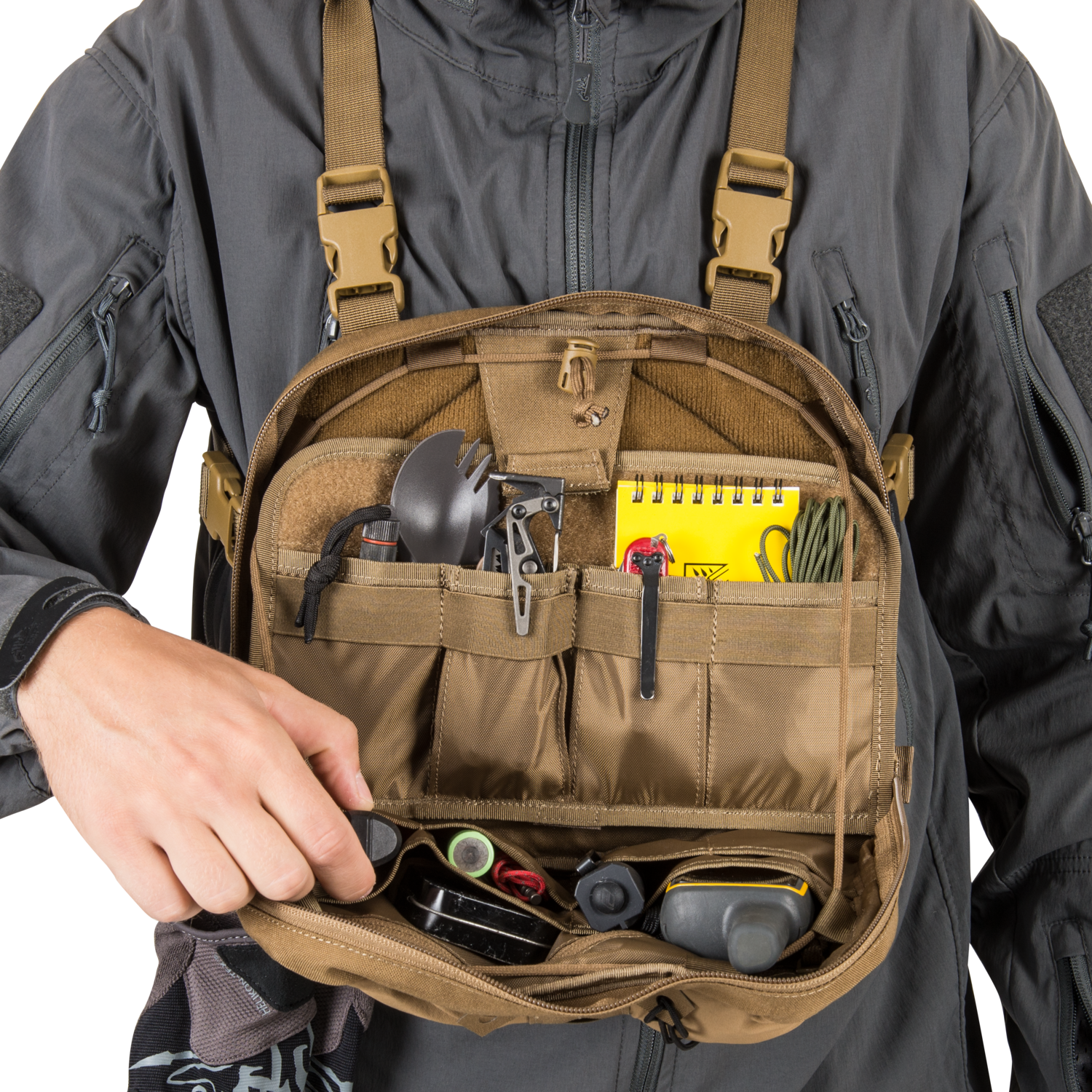 Chest Pack Numbat crimson sky / black